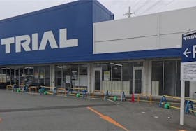 【スーパーセンタートライアル久留米上津店】【2F駐車場】食物販の出店が可能なトライアルマルシェ(キッチンカー/テント・スペース)