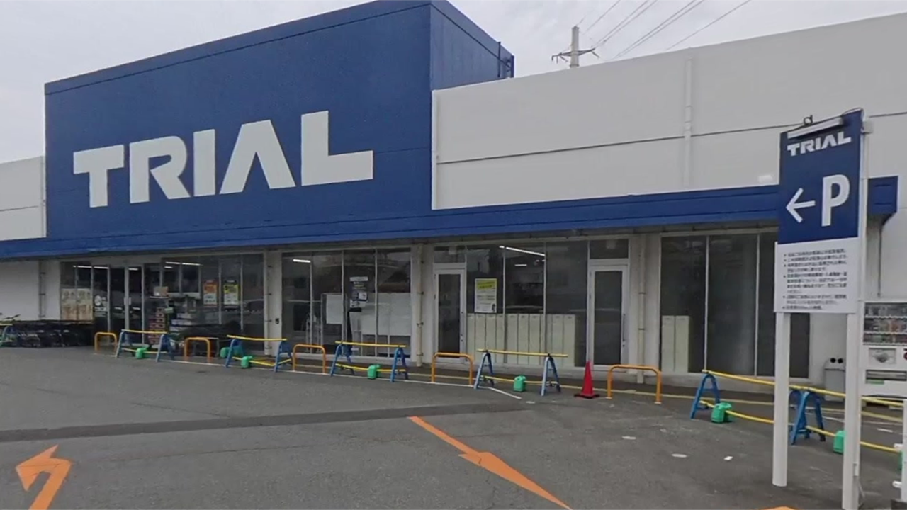 【スーパーセンタートライアル久留米上津店】【2F駐車場】食物販の出店が可能なトライアルマルシェ（キッチンカー/テント・スペース）