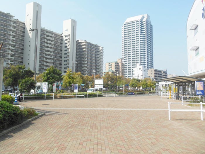 【イオンモール鶴見緑地】屋外　フルールガーデンの画像