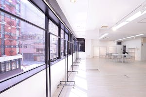 【心斎橋駅4分】白を基調とした清潔感あふれる空間にワンフロアのプライベートスペース なのであらゆるイベントに対応できるマルチスペースです。