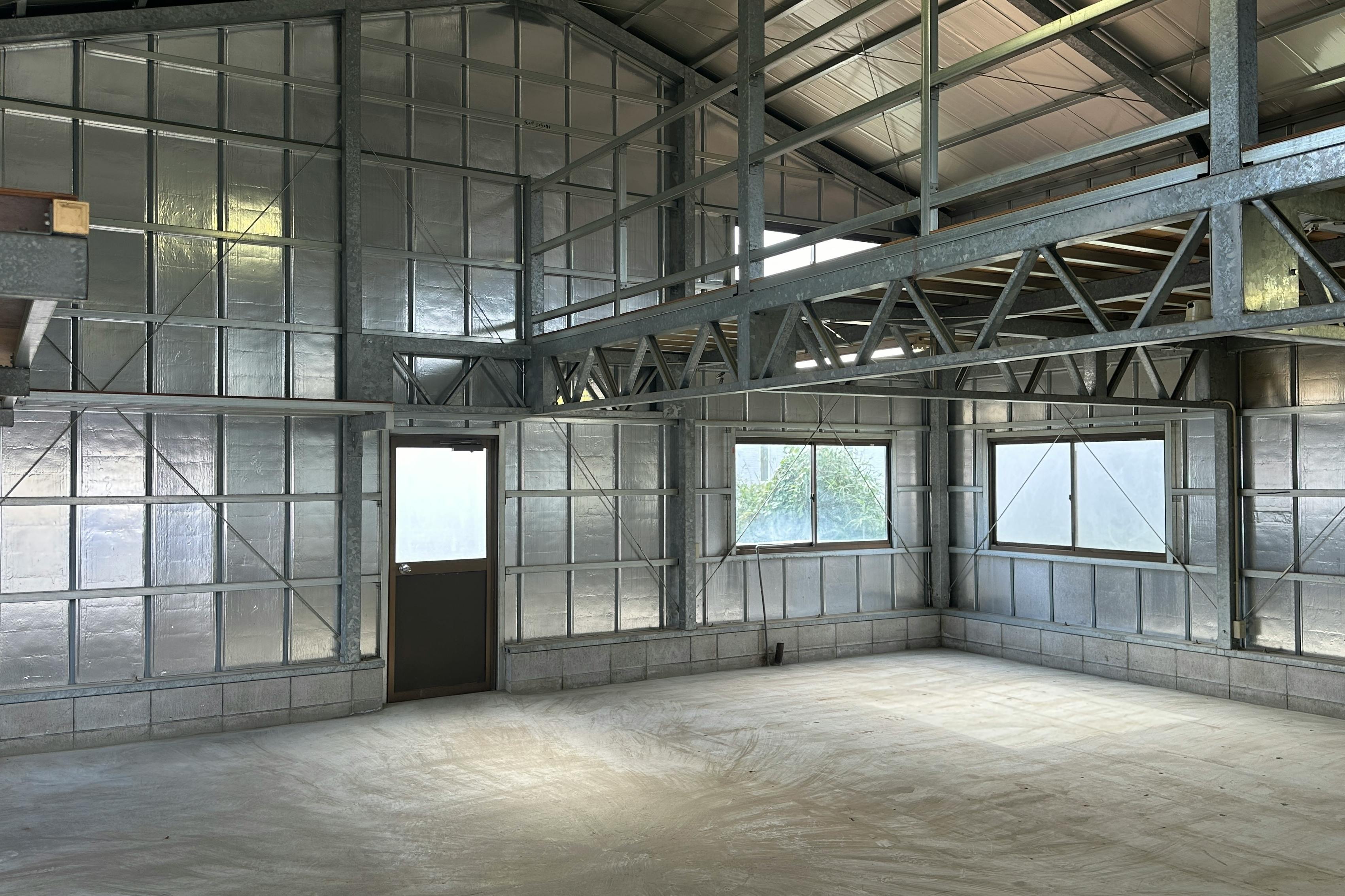 【福岡県糸島市】ポップアップストアや展示会利用に最適な雰囲気ある空間を演出した200㎡以上の広々としたイベントスペース