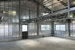 【福岡県糸島市】ポップアップストアや展示会利用に最適な雰囲気ある空間を演出した200㎡以上の広々としたイベントスペース