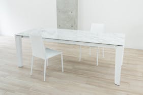 【渋谷神南エリア】白壁×コンクリート造りのスタイリッシュでモダンな空間 / 自然光も入る静かなスペース