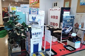 【イオン飯田店】各種プロモーションや物販、食物販のポップアップストアに最適な1F 北側入口ATM横ギャザリング