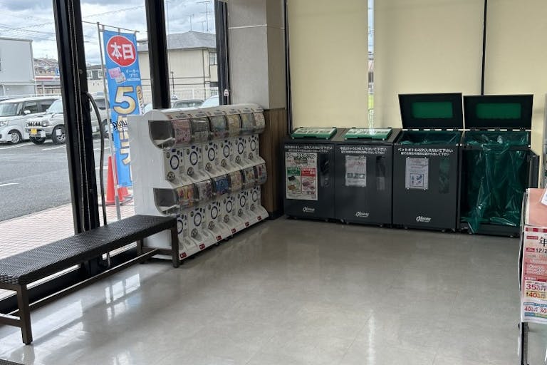 【オークワ香芝逢坂】販促キャンペーンやプロモーションイベントに適した風除室スペースの画像4