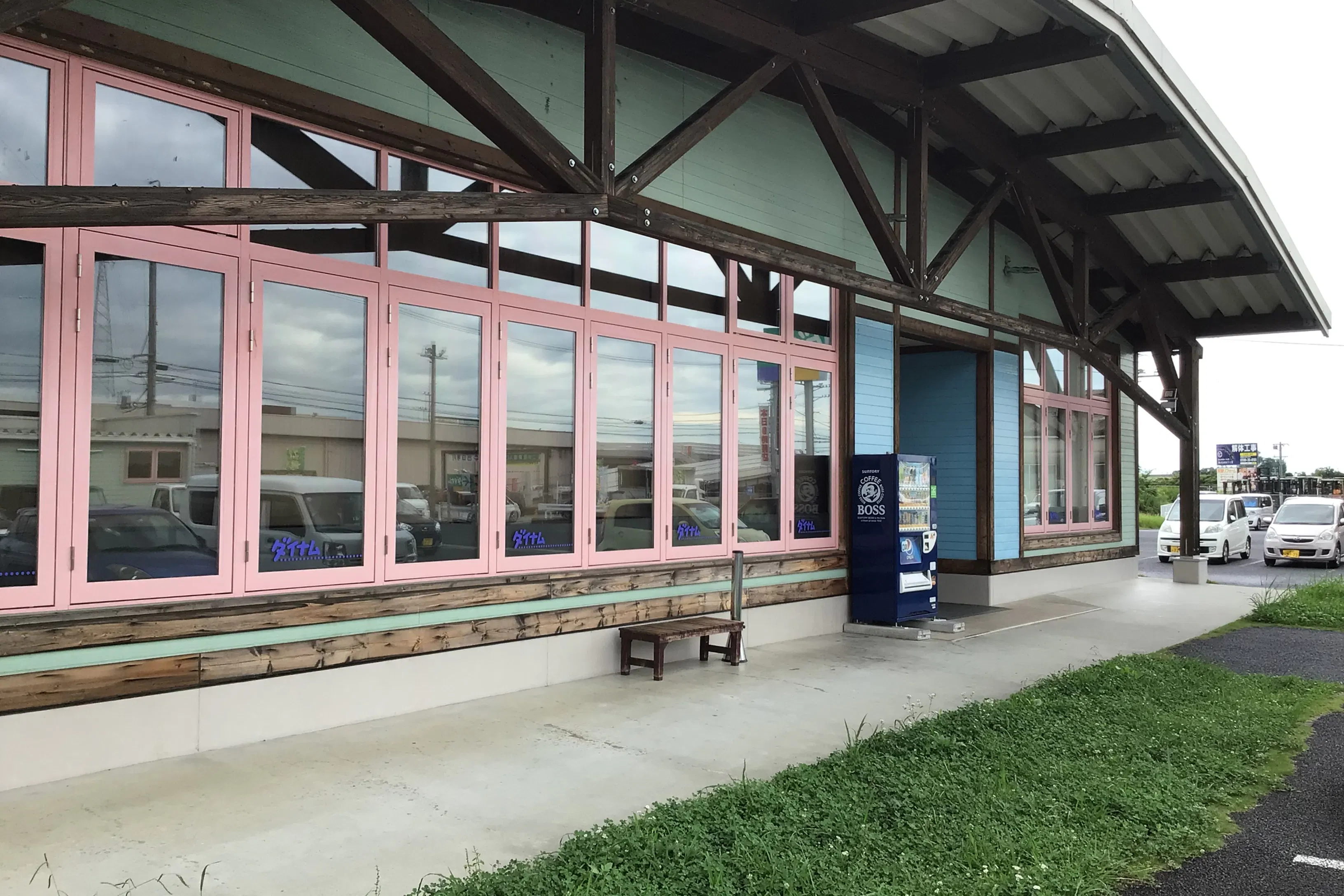 【ダイナム三重松阪三雲店ゆったり館】物販や各種プロモーションイベントに最適なアミューズメント施設のイベントスペース