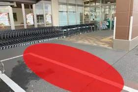 【ベイシア 古河総和店】キッチンカーに最適な屋外駐車場イベントスペース