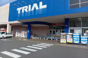 【スーパーセンタートライアル三重店】「販促プロモ活動」に最適な トライアル三重店『ポーチ内 軒下』スペース