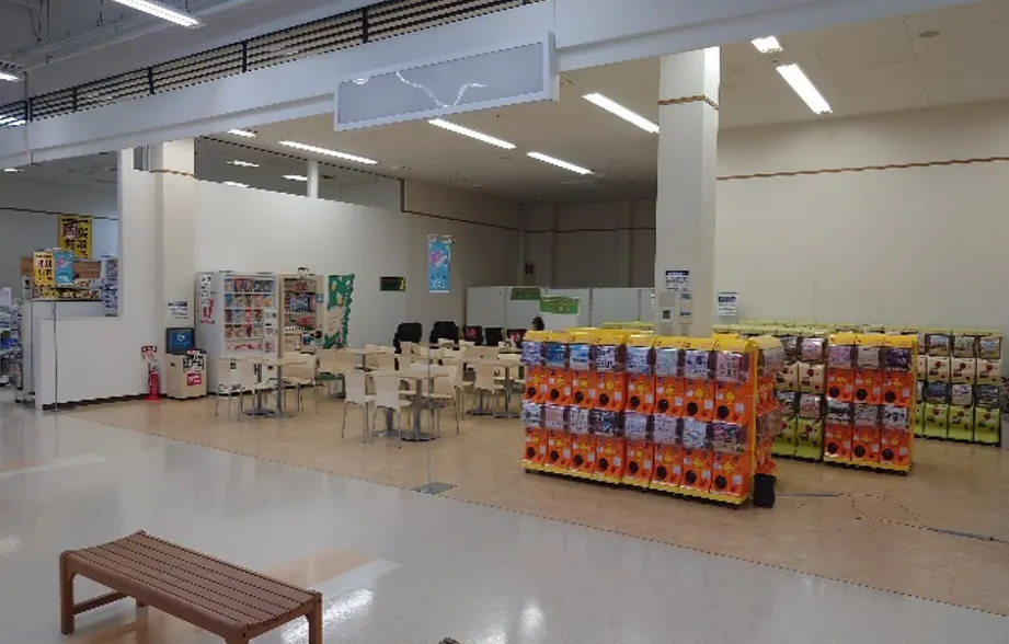 【イオンスーパーセンター涌谷店】休憩所 販促プロモーションや物販に最適なスーパー店内催事イベントスペース