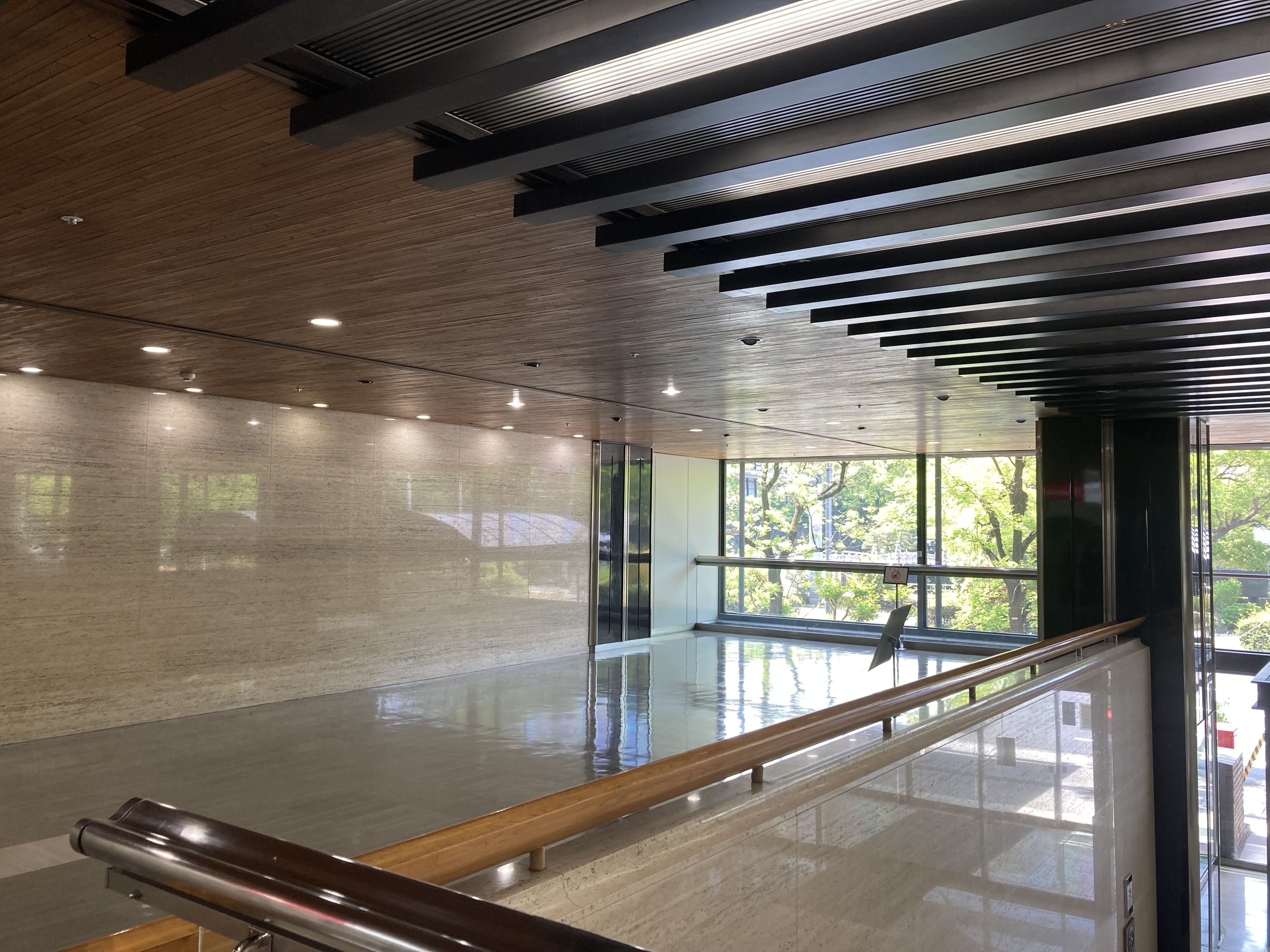 ※5日間利用で1日無料※【竹橋駅直結／パレスサイドビルディング1F】オフィスワーカー向けのポップアップストアやPRイベントに最適な大型オフィスビルエントランス部分のイベントスペースの画像6