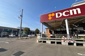 【Aコープハトマート北条店】食物販や販促イベントに最適なメイン入口横の屋外軒下スペース