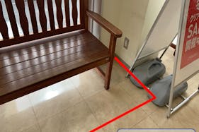 【いなげや保谷駅南店】各種プロモーションイベントに最適なスーパーマーケットの2階西松屋前イベントスペース