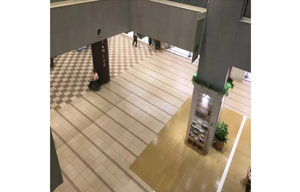 【ララガーデン川口】1階 プラザ①