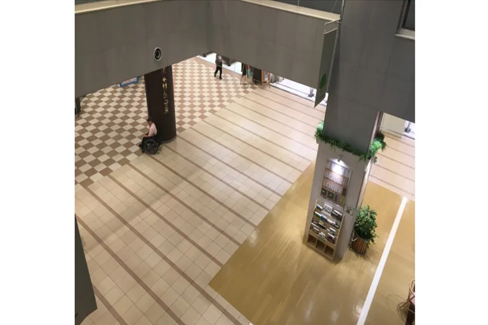 【ララガーデン川口】1階 プラザ①