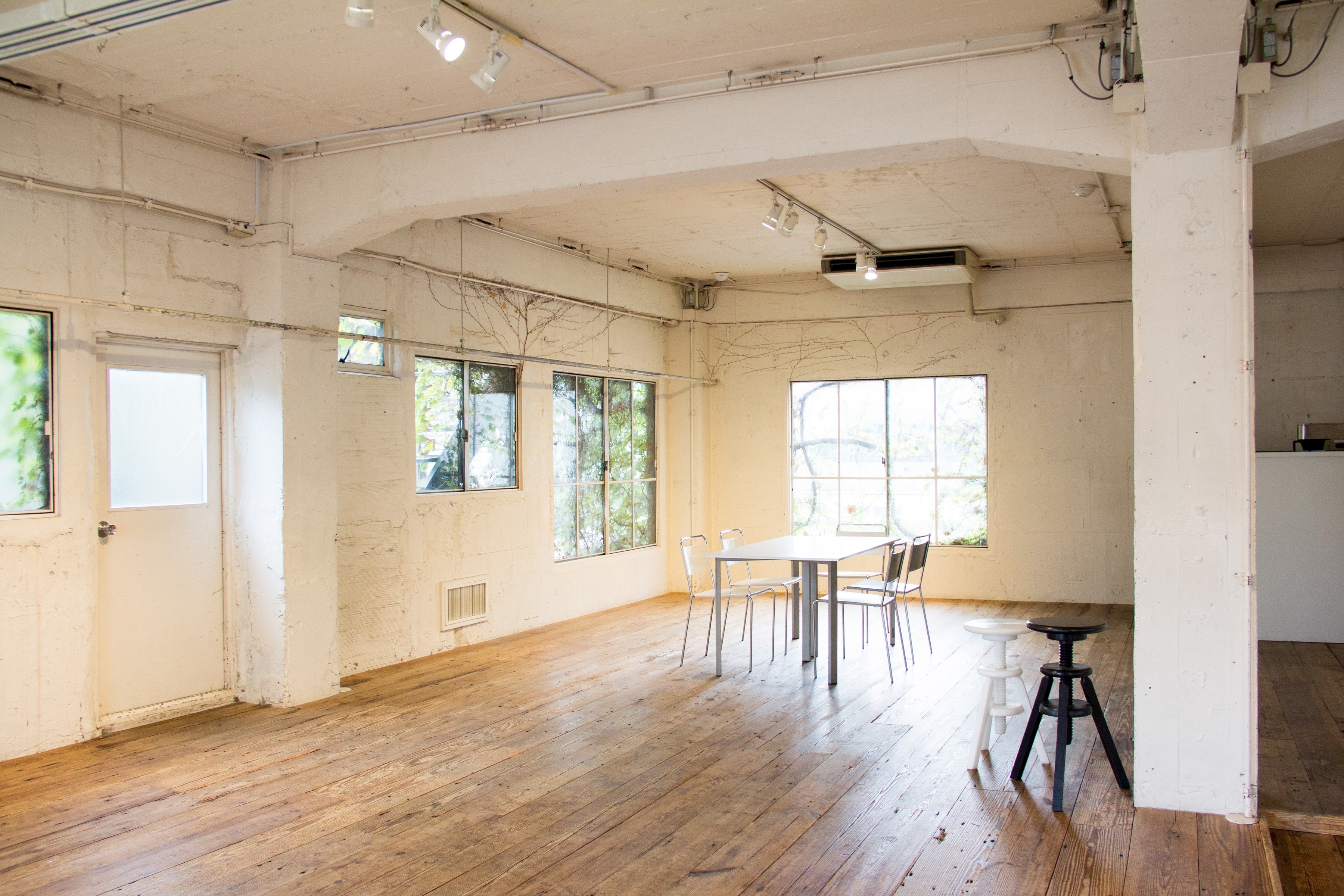 【表参道駅5分】優しい光差し込む青山のスタジオ