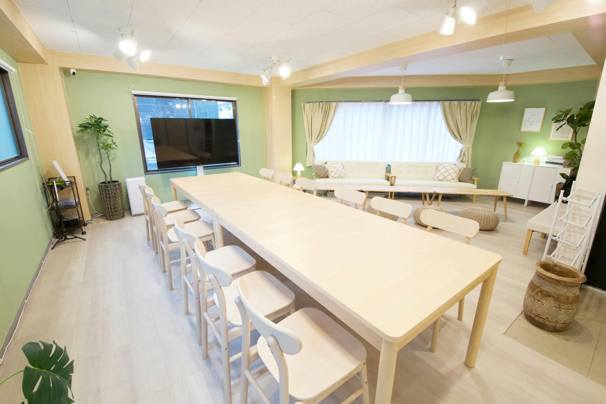 【三ノ宮駅6分】撮影やワークショップに最適な備品の充実したキッチン付きイベントスペース