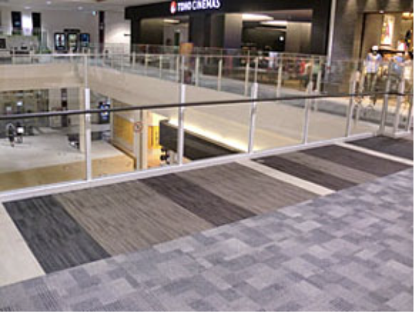 【イオンモール甲府昭和】ほたる南ブリッジ（2F）