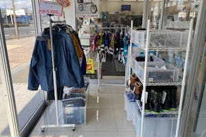 【フィッシングマックス武庫川店】キッチンカーやプロモーションに最適な風除室内のレンタルスペース