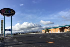 【ダイナム鹿児島大口店】キッチンカー出店やプロモーションイベントに最適なアミューズメント施設のイベントスペース