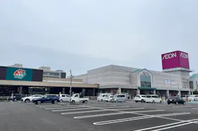 【HIヒロセホームセンター日向店】プロモーションイベントに最適なホームセンター内の入口付近屋内スペース