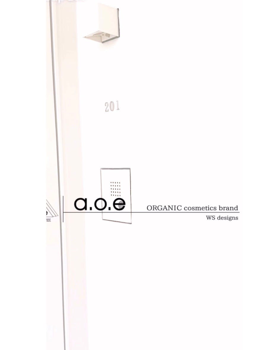 〖表参道駅9分〗キャットストリート徒歩1分｜全面ガラス×自然光35㎡｜アパレル展示会/コスメPR/サロン施術ラス張り打ちっぱなしスペース