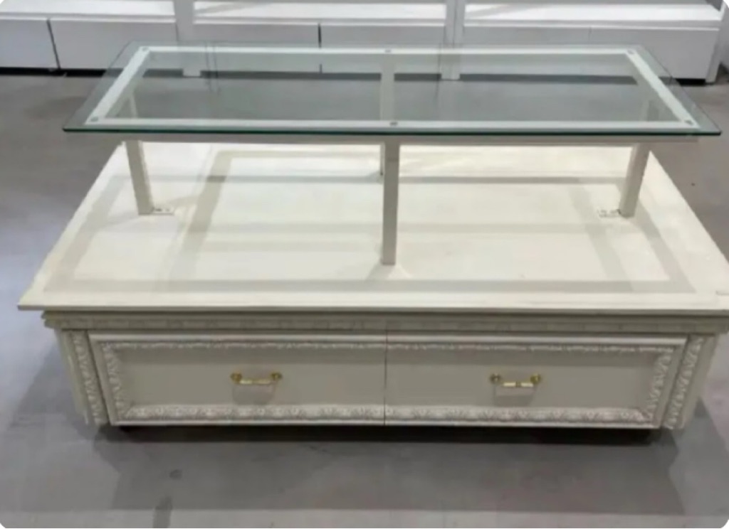 【新宿マルイアネックス】1階 カレンダリウムF01【食物販・物販】入口すぐの好立地、ガラス棚や備え什器あり