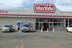 【マックスバリュ東泉店】各種プロモーションイベントに最適な店舗入口横のイベントスペース スペースの紹介文