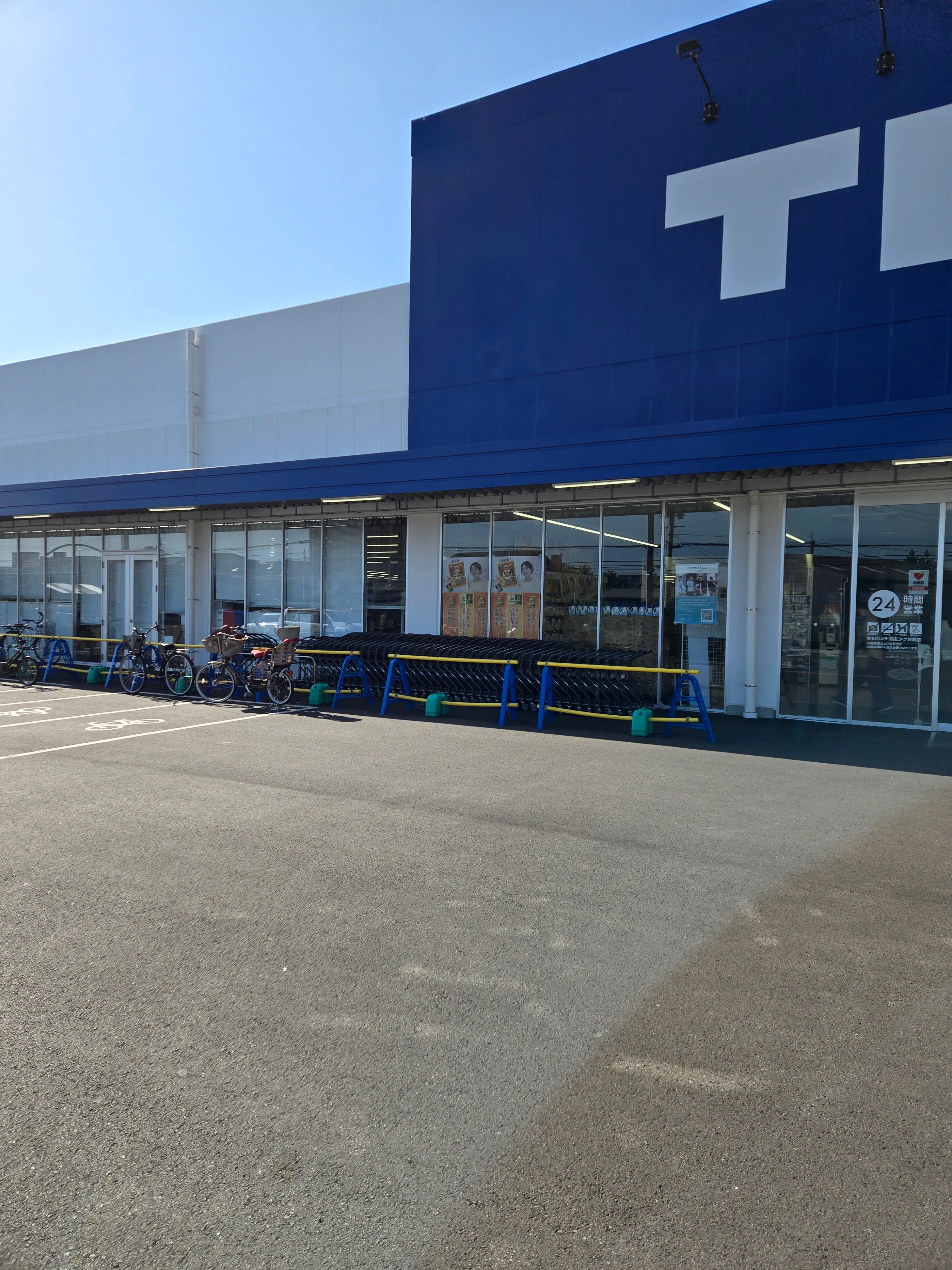 【スーパーセンタートライアル皆春店】Ⓐキッチンカースペース　※電源あり