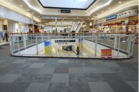 【イオンモール宮崎】東Bブリッジ(TOKYOシャツ前西側)