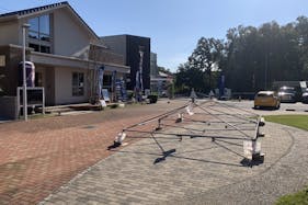 【相模原・古淵ハウジングステージ】キッチンカーやポップアップストア、プロモーションイベントに最適な住宅展示場内中央にある屋外イベントスペース