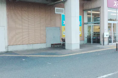 【イオンスーパーセンター鏡石】正面入り口脇店頭 キッチンカーに最適なスーパー店内催事イベントスペース