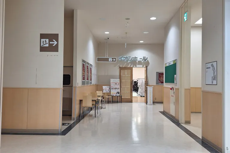 【イオンモール新居浜】『2Fイオンホール』半面レンタルもOK!ホールタイプで、展示会や会議に最適の画像2