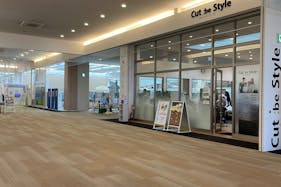 【フレスポ稲毛】プロモーションイベントやポップアップストアに利用可能な商業施設内の共有部スペース(GU前カットビー側))