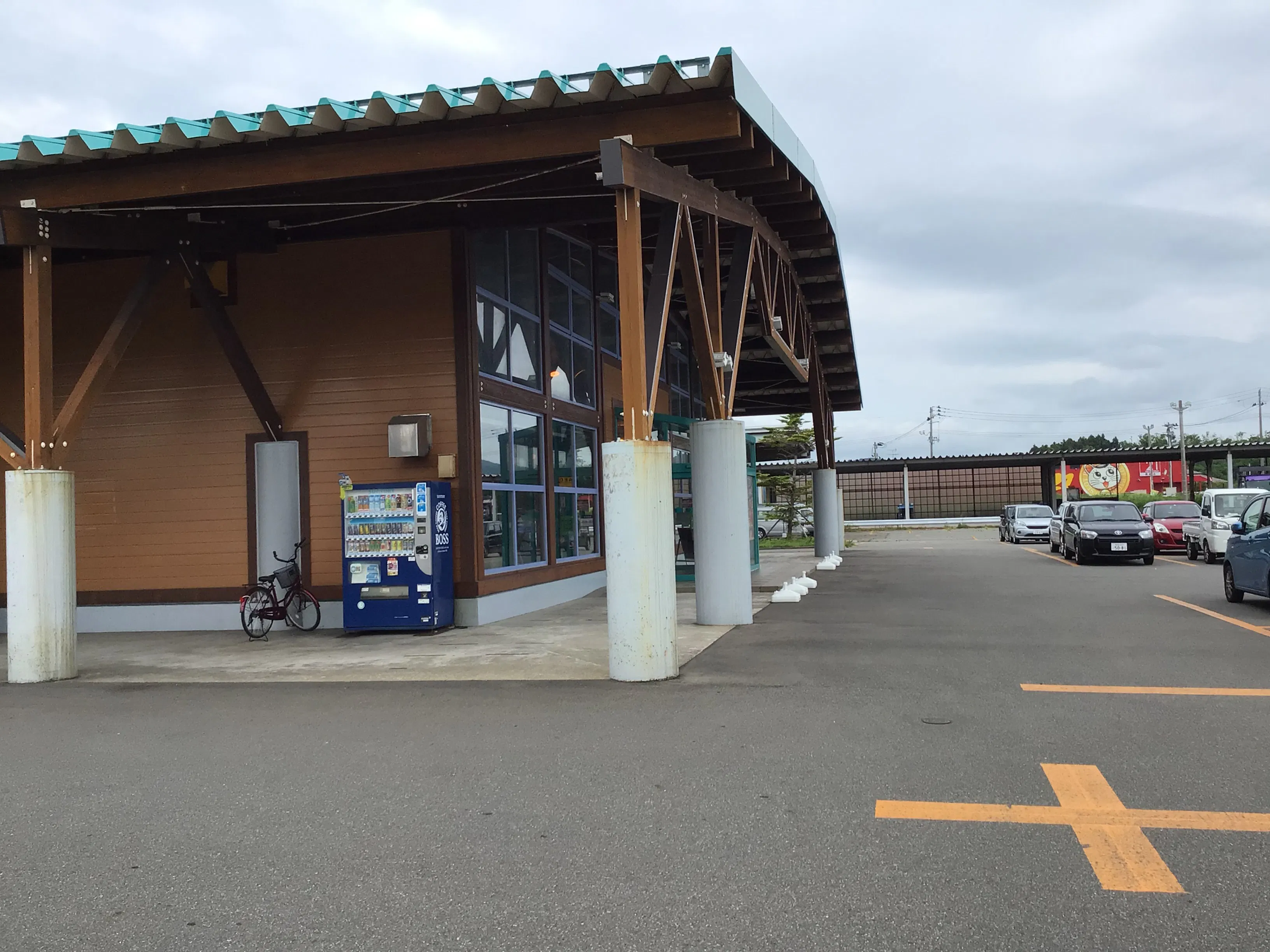 【ダイナム男鹿店】キッチンカーの開催に最適なアミューズメント施設のイベントスペース