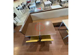 【イオンモール大牟田】モール内広告 フードコートテーブルシール