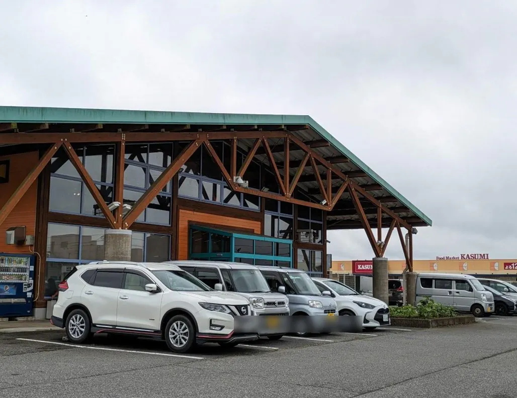 【ダイナム八街店】プロモーションイベントに最適なアミューズメント施設のイベントスペース(①正面入口)