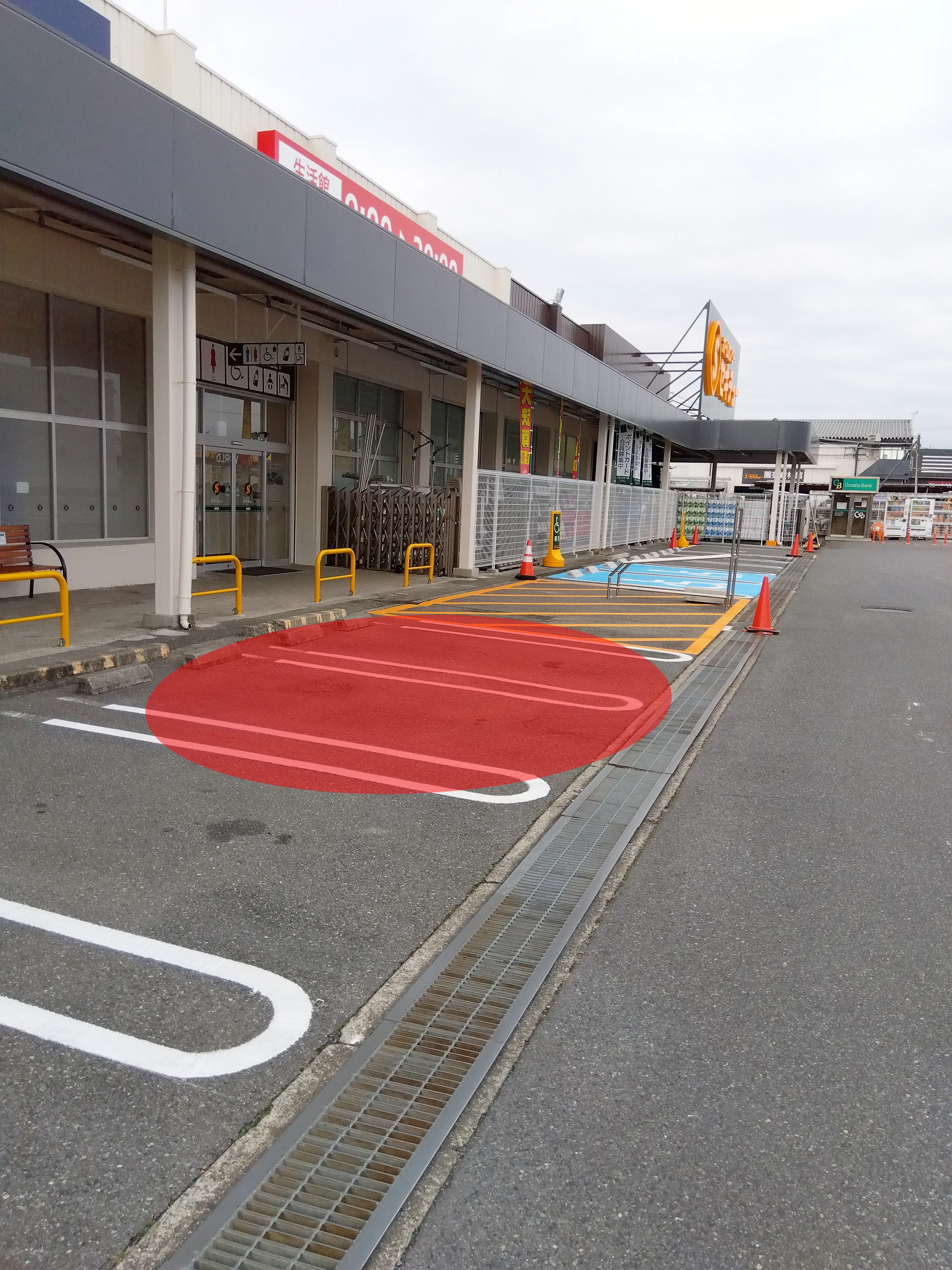 【セキチュー高崎店】キッチンカー等の移動販売にて出店可能なホームセンター敷地内にある屋外スペース