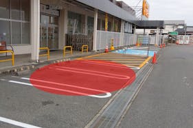 【セキチュー高崎店】キッチンカー等の移動販売にて出店可能なホームセンター敷地内にある屋外スペース