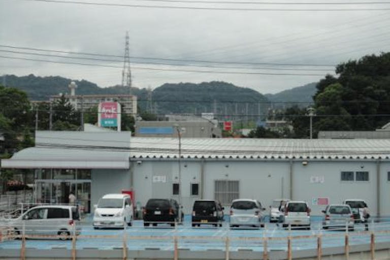 【アルク秋月店】プロモーションイベントに最適なスーパーの店頭軒下イベントスペースの画像3