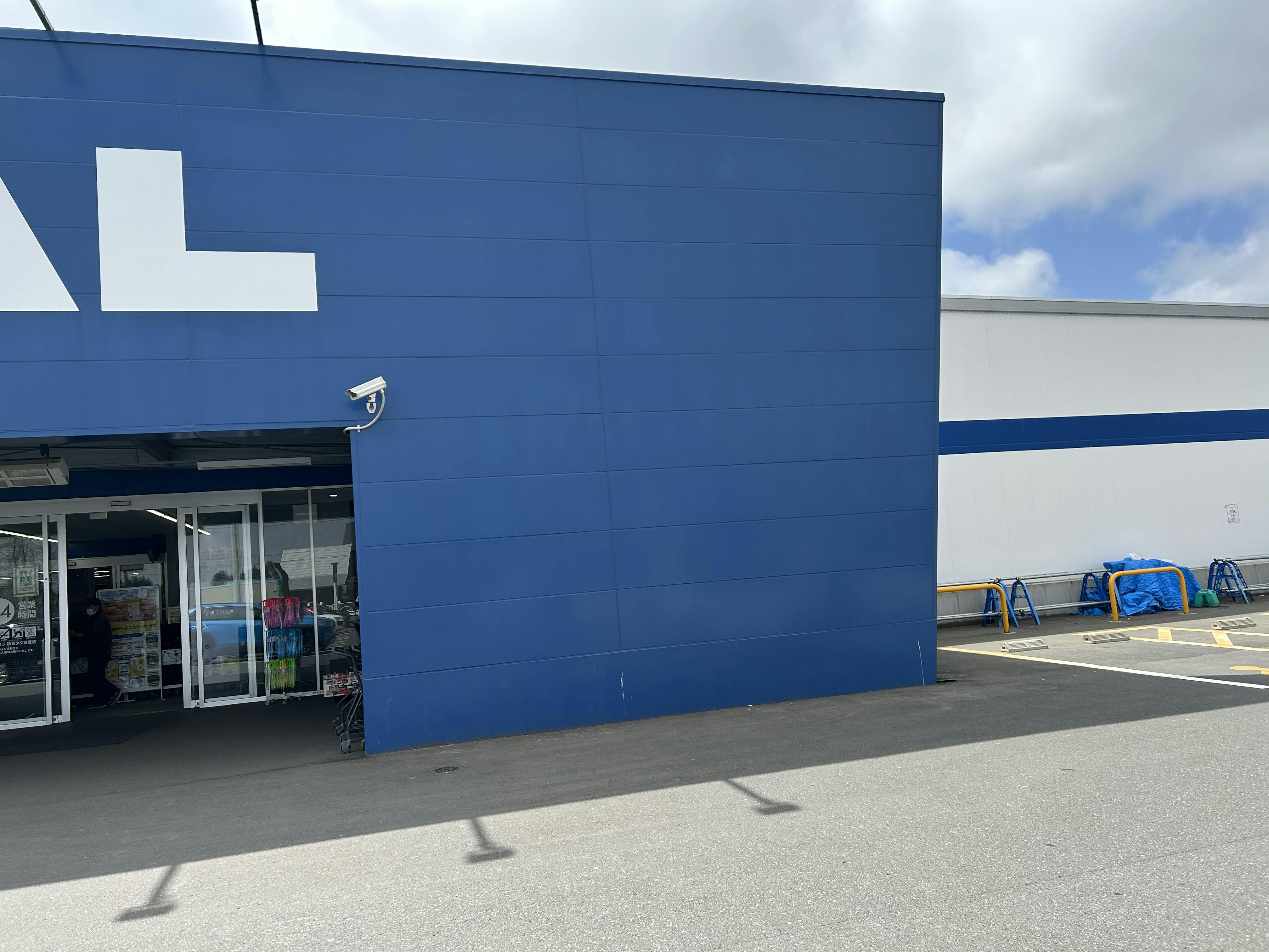 【スーパーセンタートライアルおいらせ店】【ポーチ前：右側（L）】キッチンカー（調理営業）出店限定/屋外　Ⓑキッチンカースペースの画像