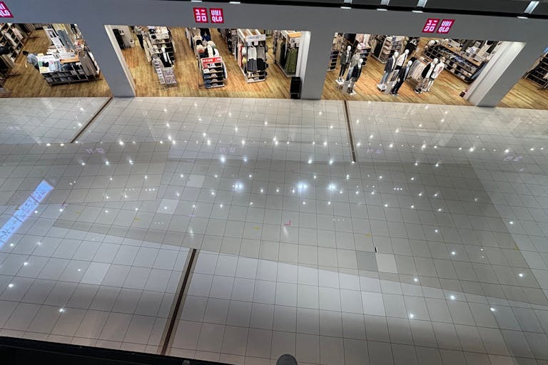 【イオンモール四條畷】ユニクロ前の画像2