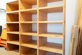 【北参道駅8分】明治神宮前駅、原宿駅、千駄ヶ谷駅、外苑前駅からアクセス可能な展示会に最適に適したロケーションで什器も充実したギャラリースペース