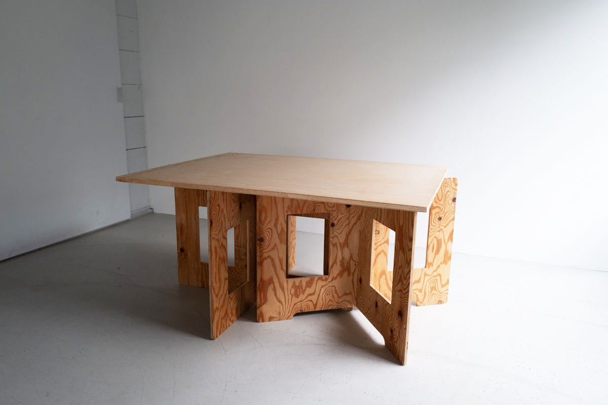 【北参道駅8分】明治神宮前駅、原宿駅、千駄ヶ谷駅、外苑前駅からアクセス可能な展示会に最適に適したロケーションで什器も充実したギャラリースペース