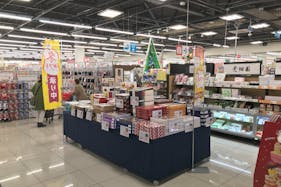 【西友 南新屋店】1Fサービスカウンター前ギフト売場 プロモーション用途や物販、食物販のポップアップストアに最適なスーパー店内催事イベントスペース