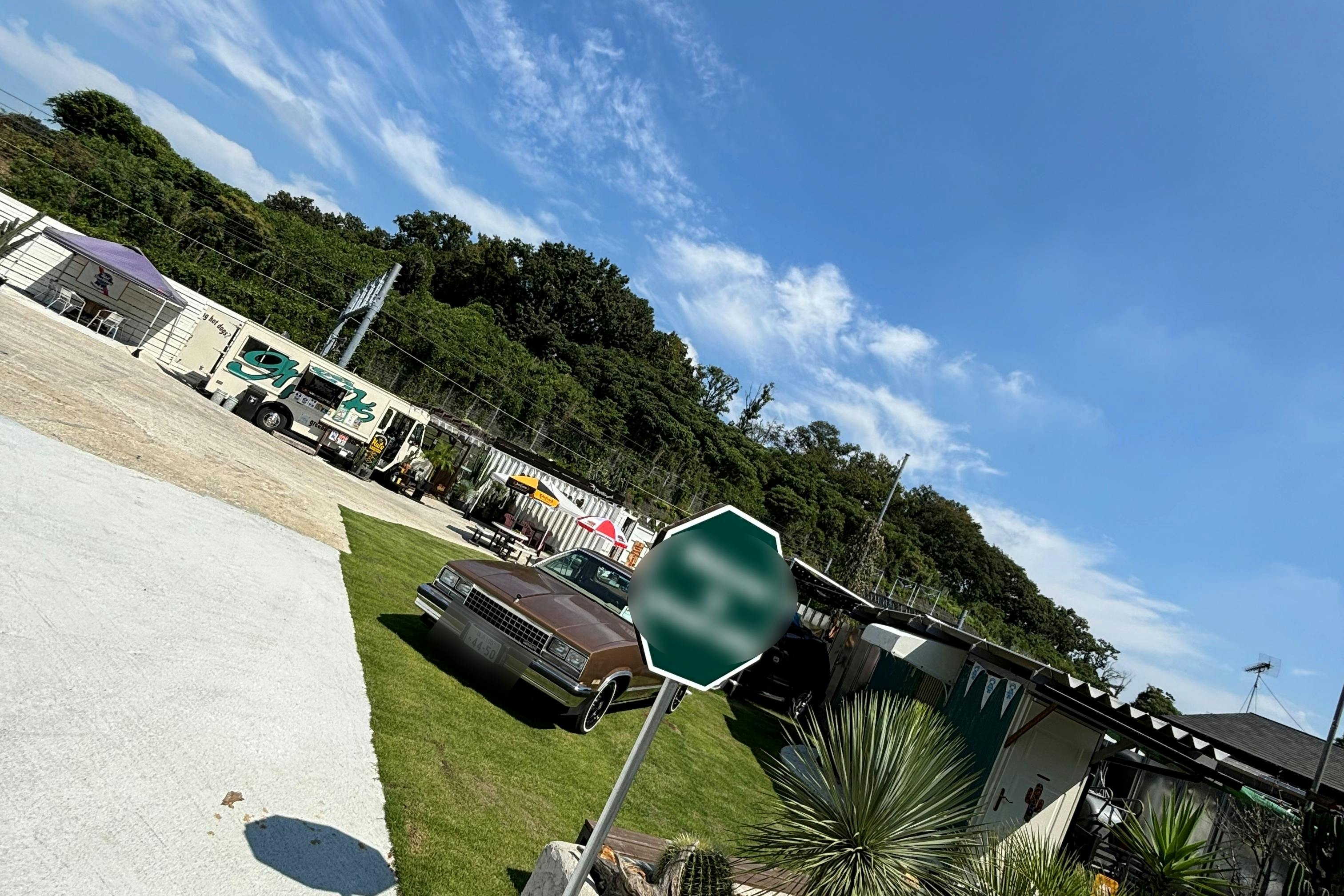 【横浜市神奈川区羽沢町】ポップアップストアや撮影に適したアメリカ風の雰囲気が漂う屋外スペース