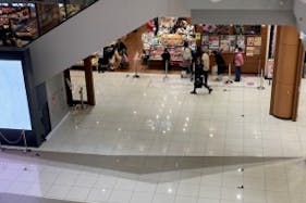 【イオンモール四條畷】風のコート(中)