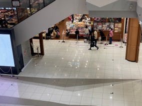 【イオンモール四條畷】風のコート（中）の画像