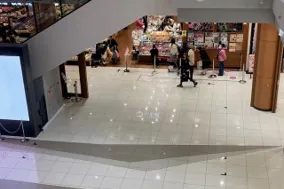 【イオンモール四條畷】② 1階 風のコート(中)