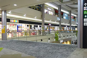 【イオンモール堺北花田】ブリッジ① GU前