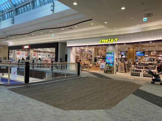 【イオンモール高岡】イベントスペース④(ムラサキスポーツ前)